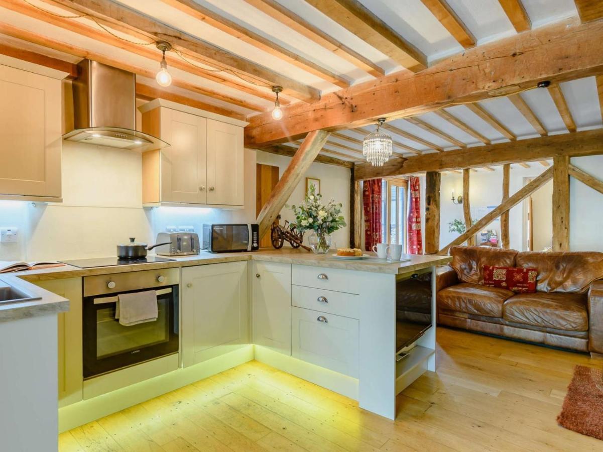16Th Century Cartlodge With Private Hot Tub Diss Buitenkant foto
