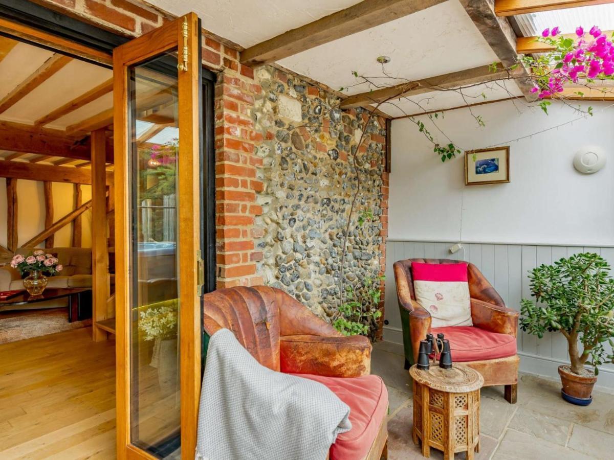 16Th Century Cartlodge With Private Hot Tub Diss Buitenkant foto
